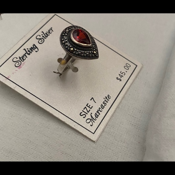 Ring - Picture 2 of 2